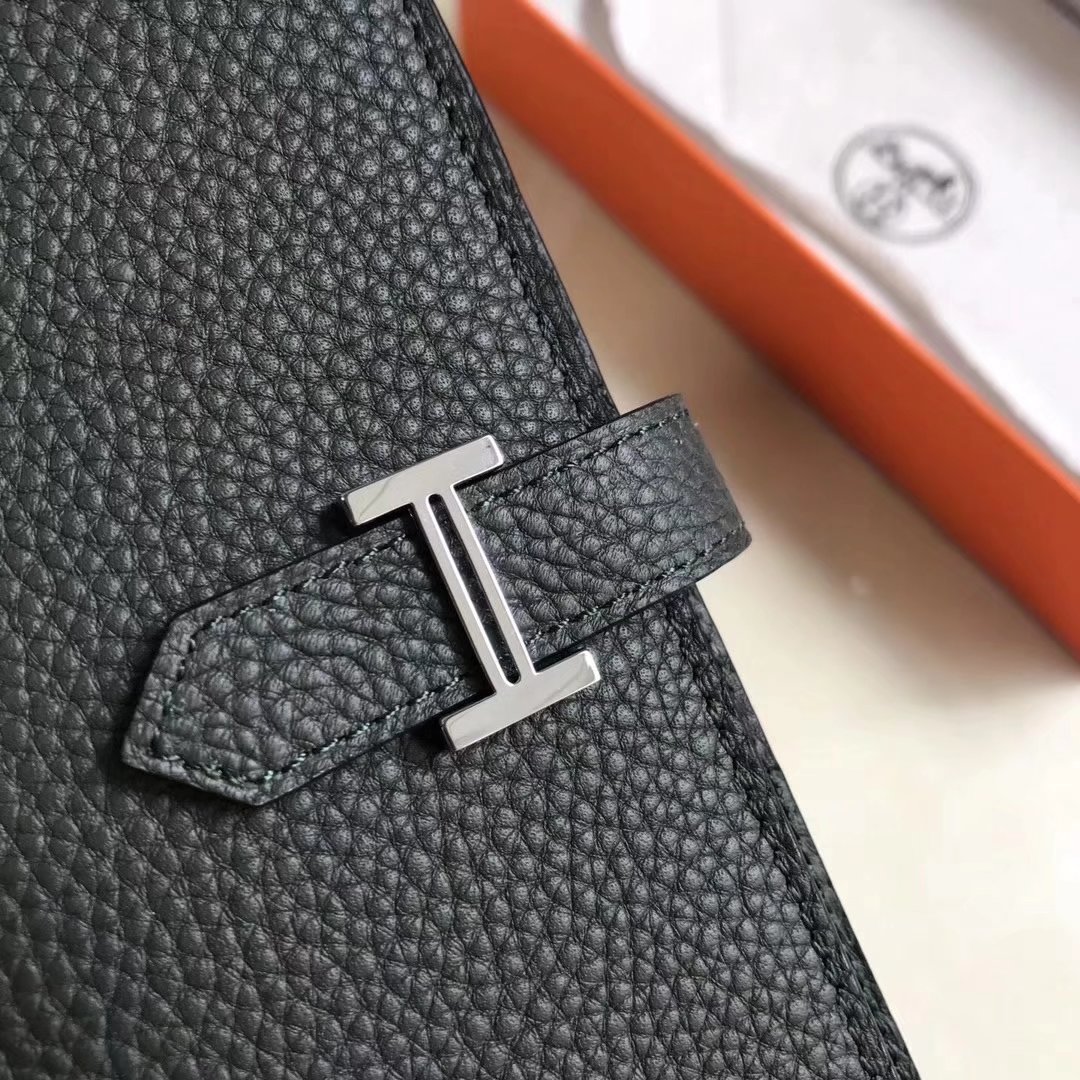Hermes Bearn Bifold Wallet Togo Leather Black
