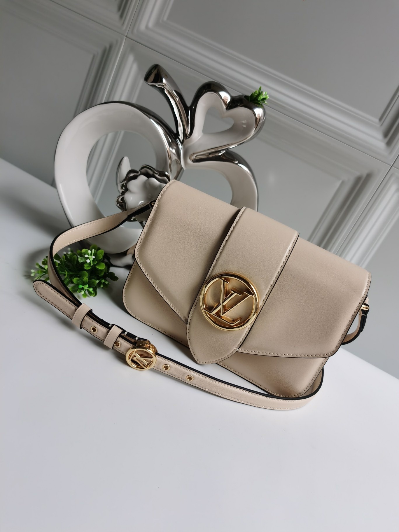 NEW-Replica-Louis-Vuitton-M55950-Pont-9-Handbag-Smooth-Leather-Cream.jpg
