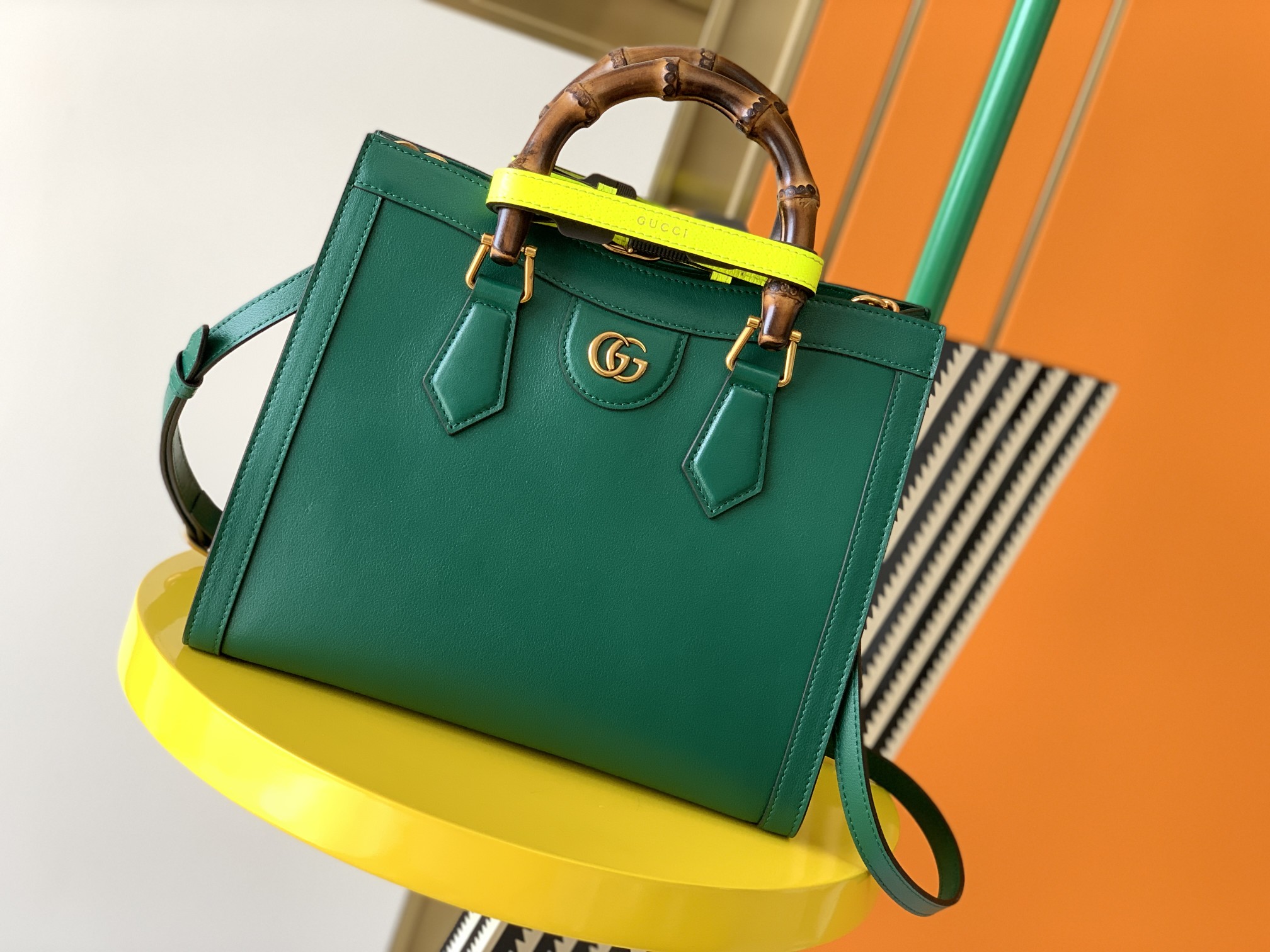 Replica-Gucci-Diana-Small-Tote-Bag-With-Bamboo-Handles-660195-Mothers-Day-Gift-Green.jpg
