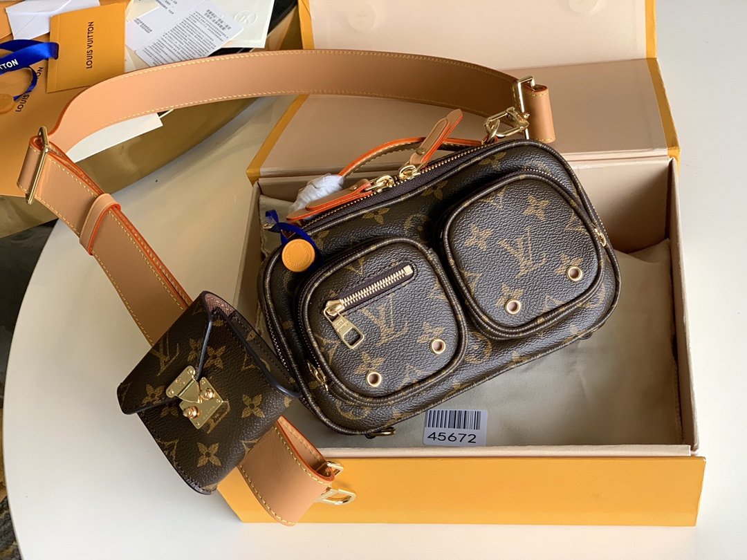 Replica-Louis-Vuitton-M45672-Belt-Bag.jpg