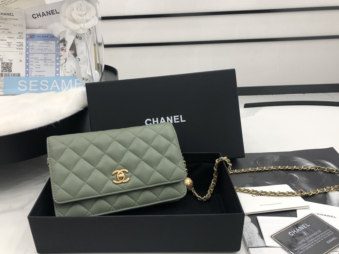 Vintage-Chanel-AP1450-Wallet-on-Chain-Green-Leather-With-Gold-Tone-Metal-Ball-Price-Online-Replica.jpg