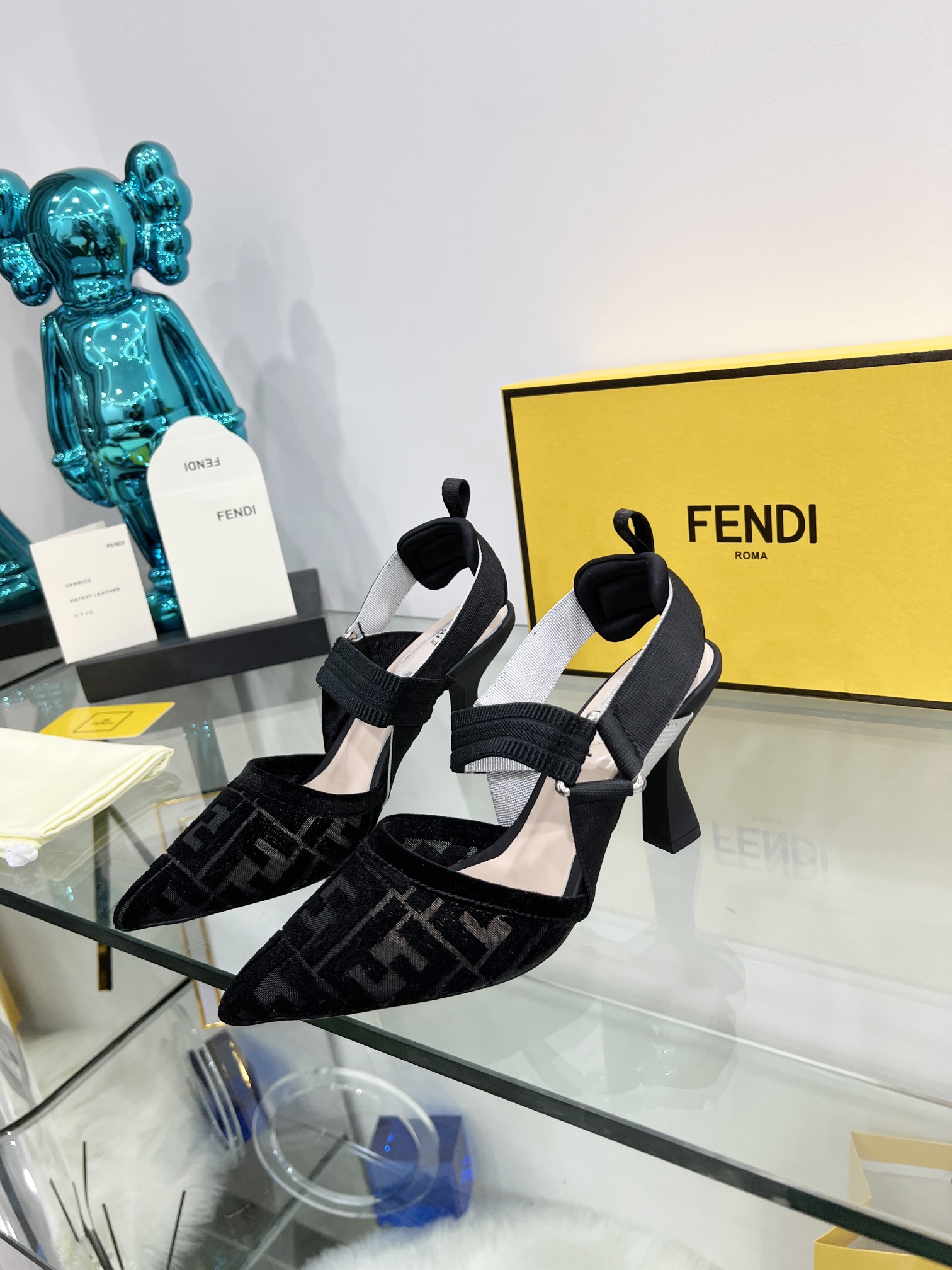 Fendi-Women-Colibri-Pumps-0003-35-42.jpg