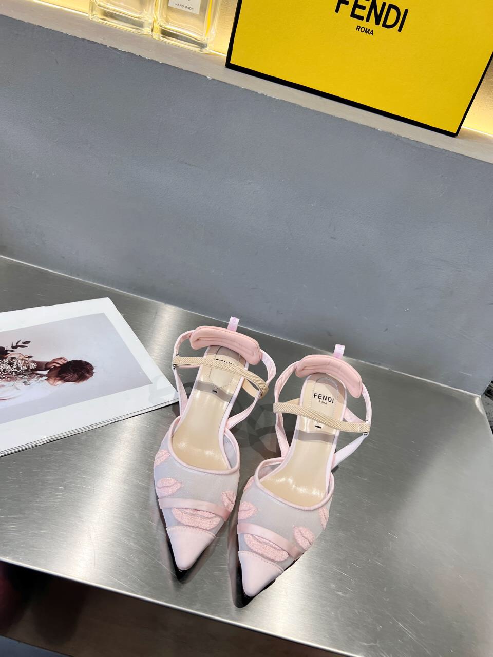 Fendi-Women-Colibri-Pumps-0022-35-42.jpg