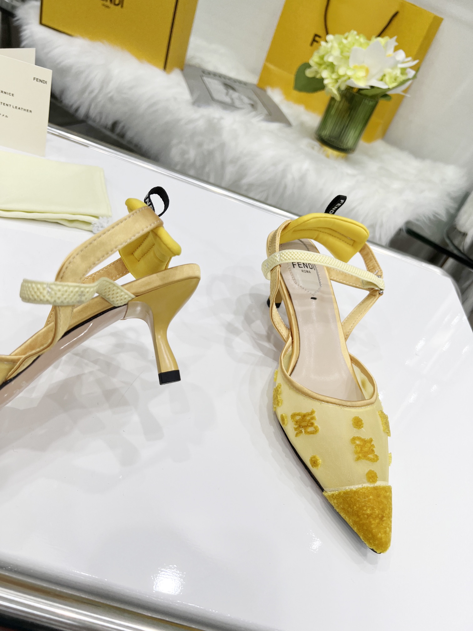 Fendi-Women-Colibri-Pumps-0029-35-42.jpg