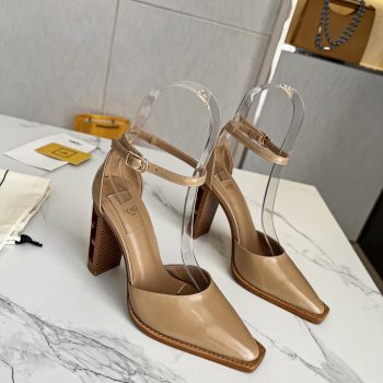 Fendi Women Colibri Pumps-0051 35-42