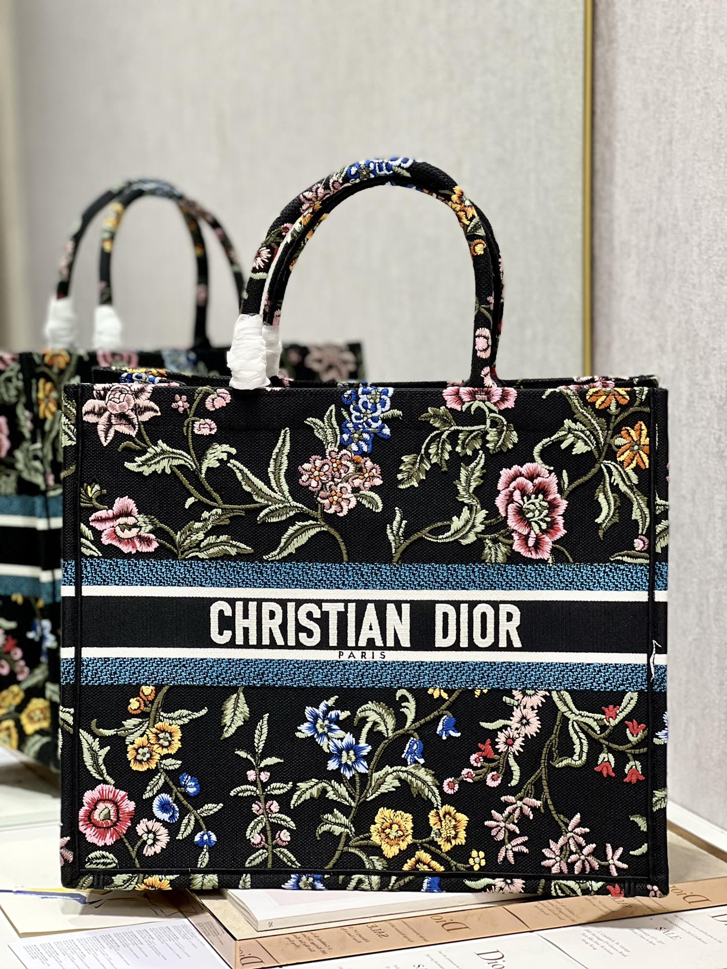 Dior-Book-Tote-Large-42cm-Black-Multicolor-Dior-Petites-Fleurs-Embroidery.jpg