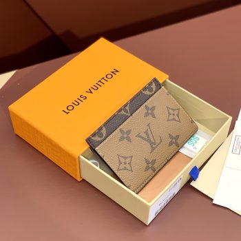 Louis Vuitton M69161 Wallet