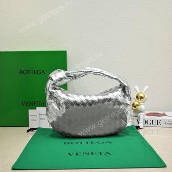 Bottega Veneta Small Jodie Shoulder Bag in Supple Intrecciato Leather 36cm Silver
