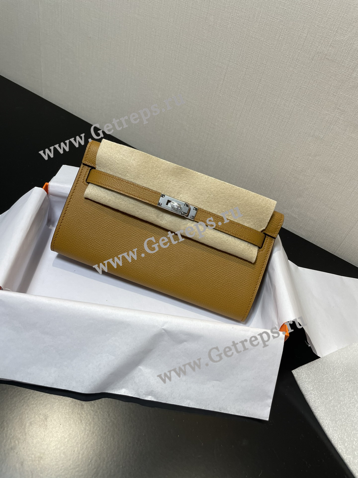 Hermes-Kelly-Woc-Long-Wallet-24.jpg