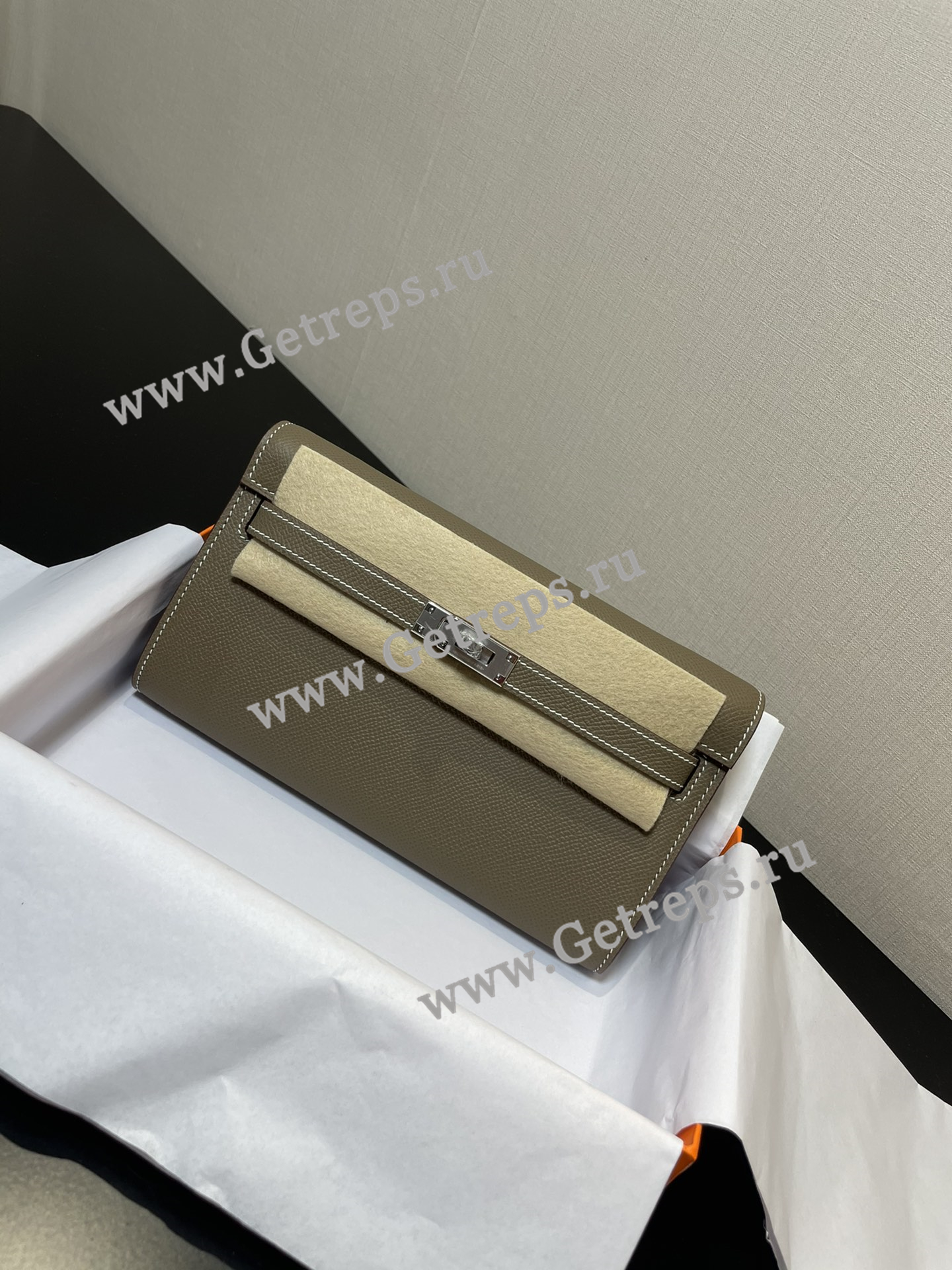 Hermes-Kelly-Woc-Long-Wallet-6.jpg