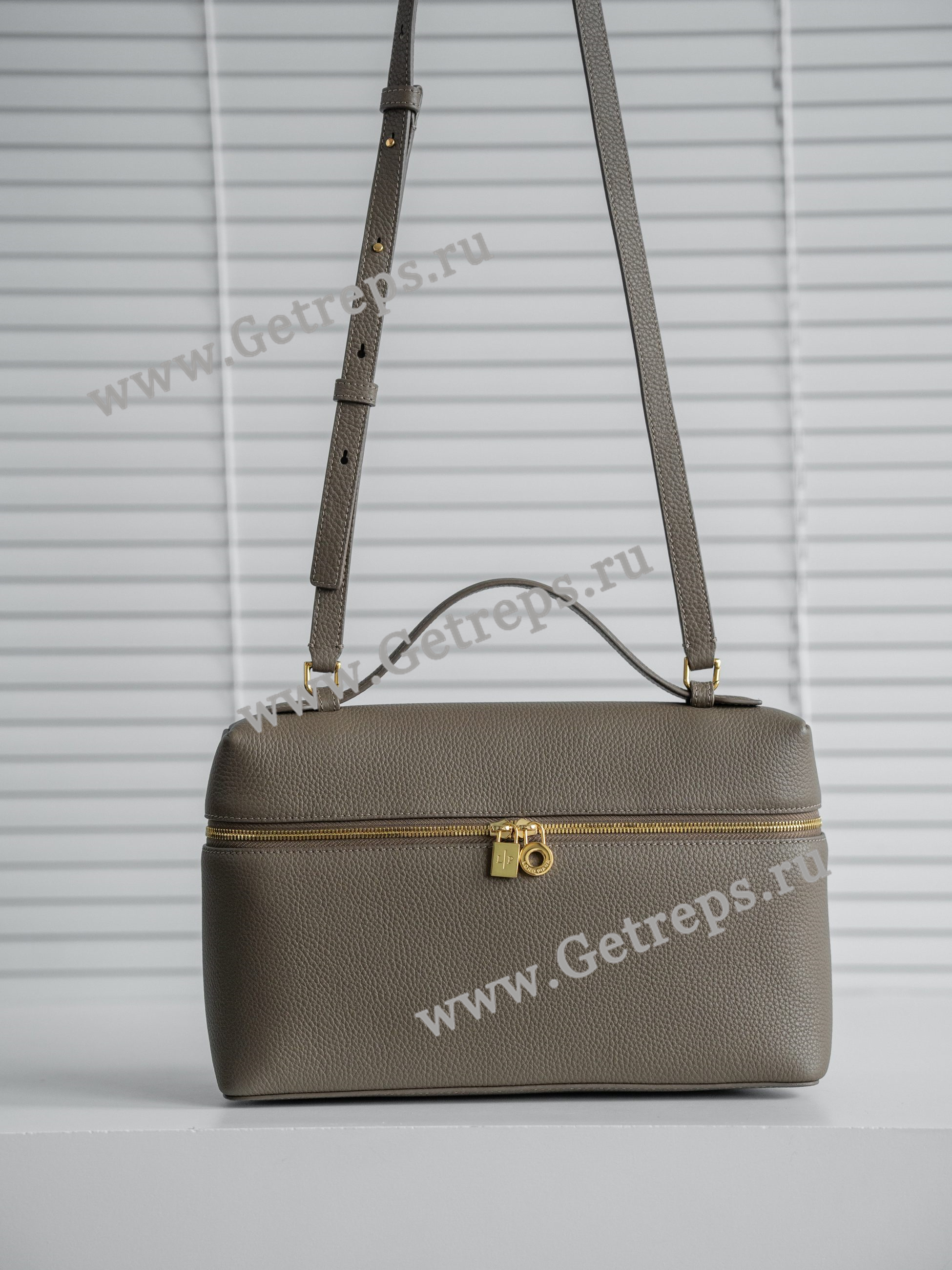 Loro-Piana-Extra-Bag-L27-Calfskin-13.jpg