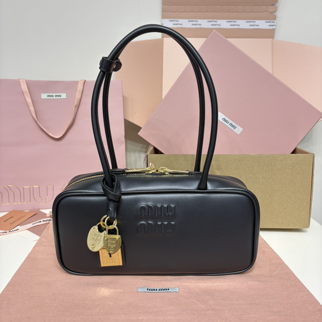 MiuMiu-5BB173-Beau-Leather-Bag-Black.jpg